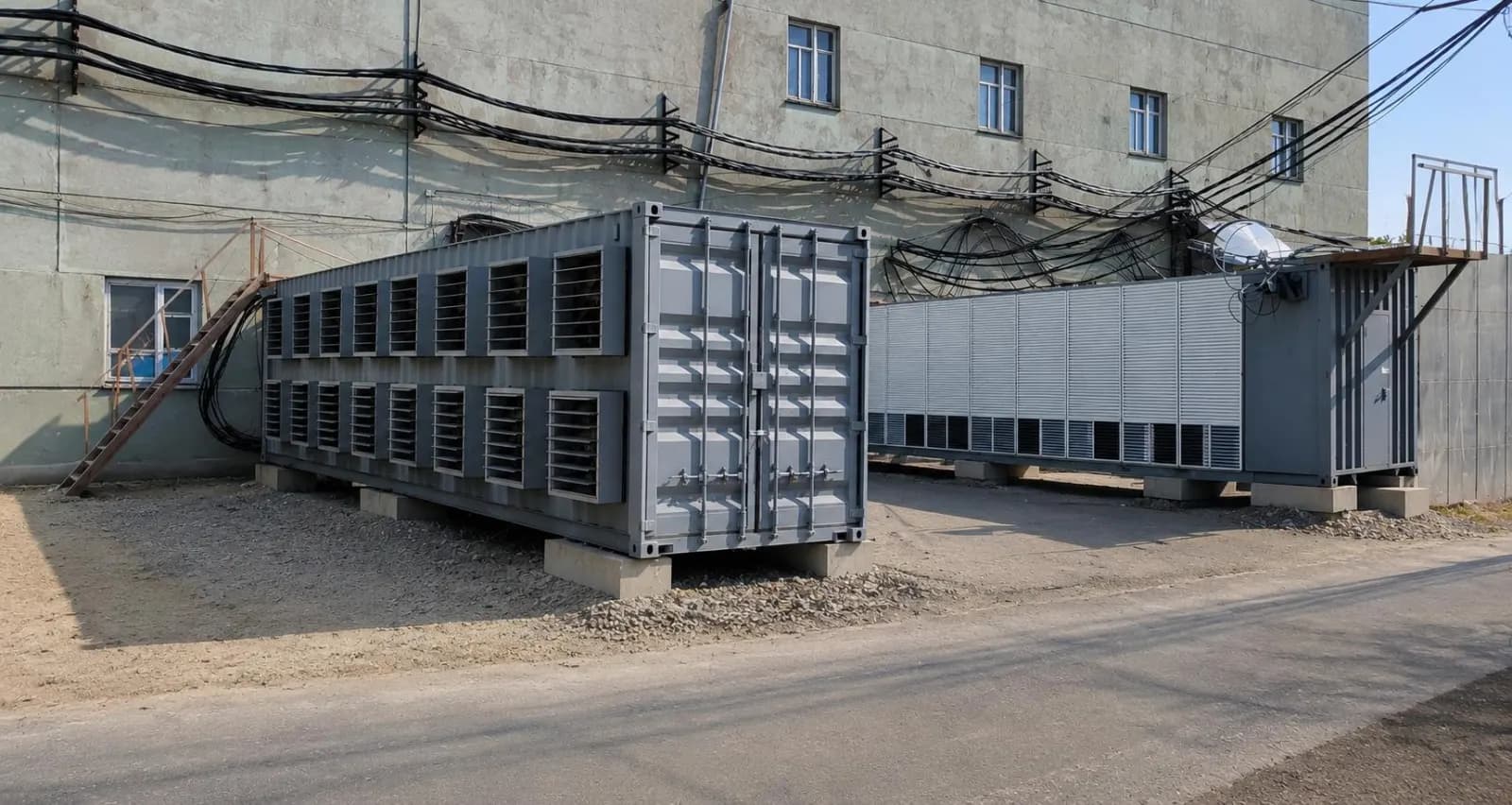 Майнинг-ферма Litecoin и Dogecoin 1 МВт: 252 Antminer L9, фотография оборудования